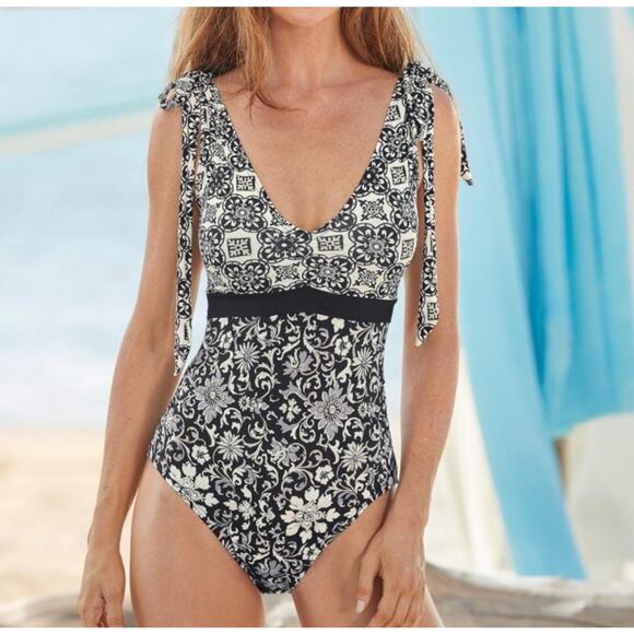 Sundance Swimsuit Womens Small Nera One Piece Black White Floral Bohemian Boho - Picture 1 of 10